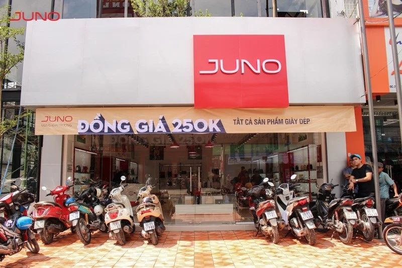 Top 10 địa điểm mua giày dép nam nữ tại Việt Nam