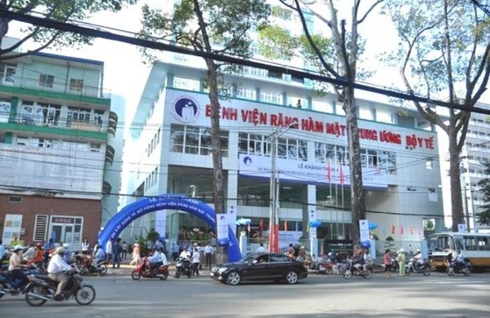 Top 5 địa chỉ làm răng uy tín ở TPHCM