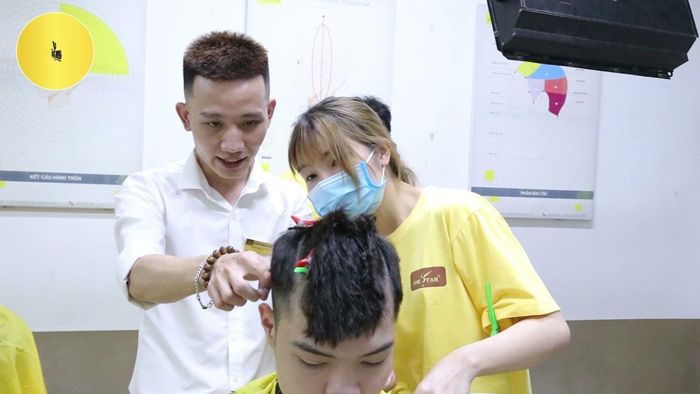 Top địa chỉ học cắt tóc uy tín tại Hà Nội