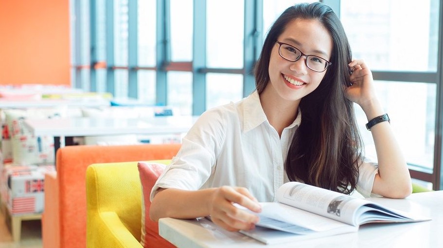 TOP 5 sách luyện thi IELTS hay nhất cho từng kỹ năng