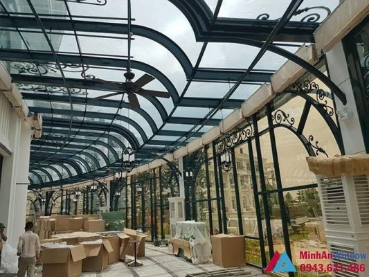 Thông tin chi tiết về một số mẫu mái kính đẹp cho công trình
