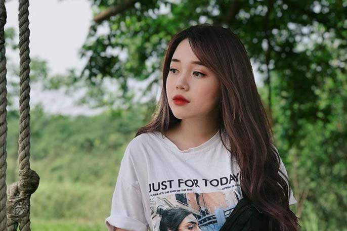Streamer nổi tiếng Linh Ngọc Đàm sinh năm bao nhiêu?