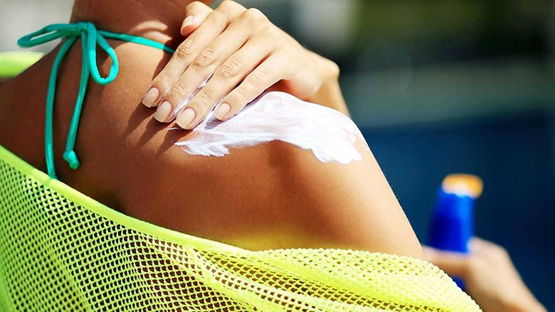 Cách bôi lại kem chống nắng hiệu quả, bạn đã biết chưa?