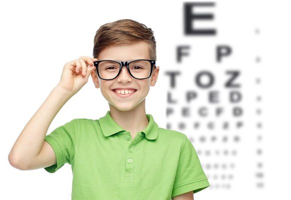 Cận thị là gì? Những ai có nguy cơ bị cận thị