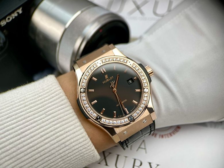 Bỏ túi ngay những bí kíp khi mua đồng hồ hublot nam rep 1:1