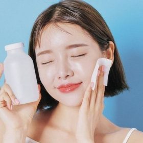 Nước tẩy trang có lợi ích gì cho làn da hay không?