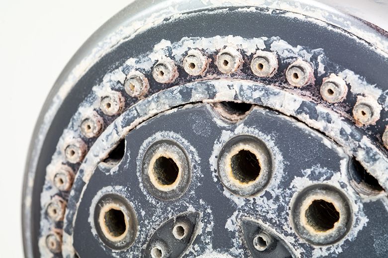 Cặn canxi có hại không? Xử lý cặn canxi trong nước như thế nào? 