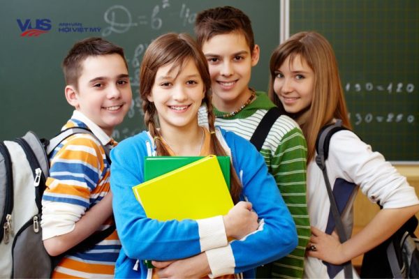 Học tiếng Anh lớp 7 liệu có quan trọng và cần làm gì để học tốt tiếng Anh cấp 2