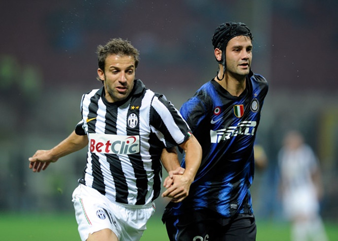 Khoảnh khắc định mệnh thay đổi sự nghiệp của Cristian Chivu