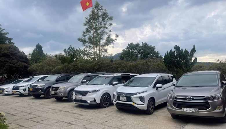 Dịch vụ xe du lịch hiện nay tại sao ngày càng phát triển?